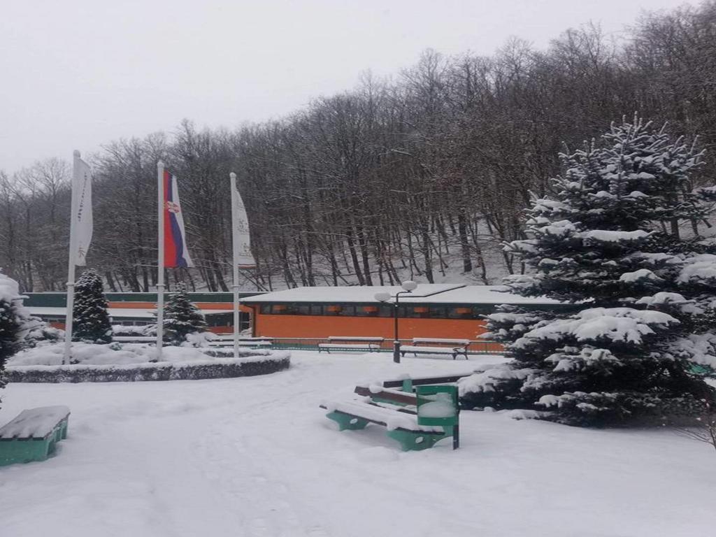Guesthouse Edelnice Gornja Trepča Εξωτερικό φωτογραφία